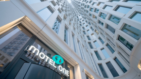 Motel One Berlin Upper West Foto Motel One.jpg